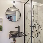 Studio Centre De Paris By Studio Prestige