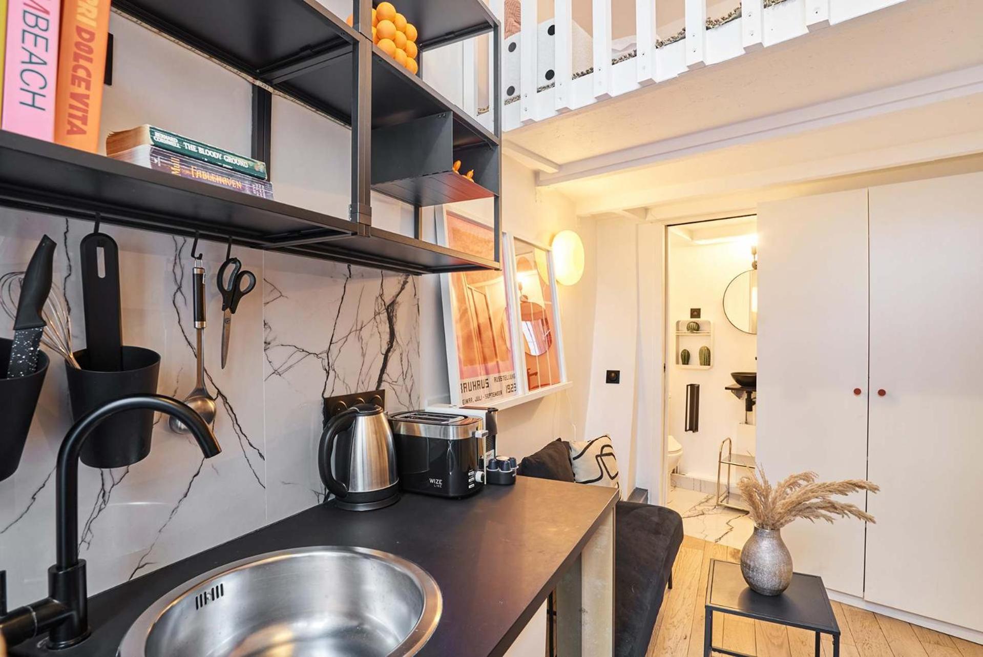 Centre De By Prestige *